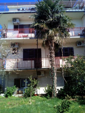 Apartment 5185-1 for 3 Pers in Brodarica